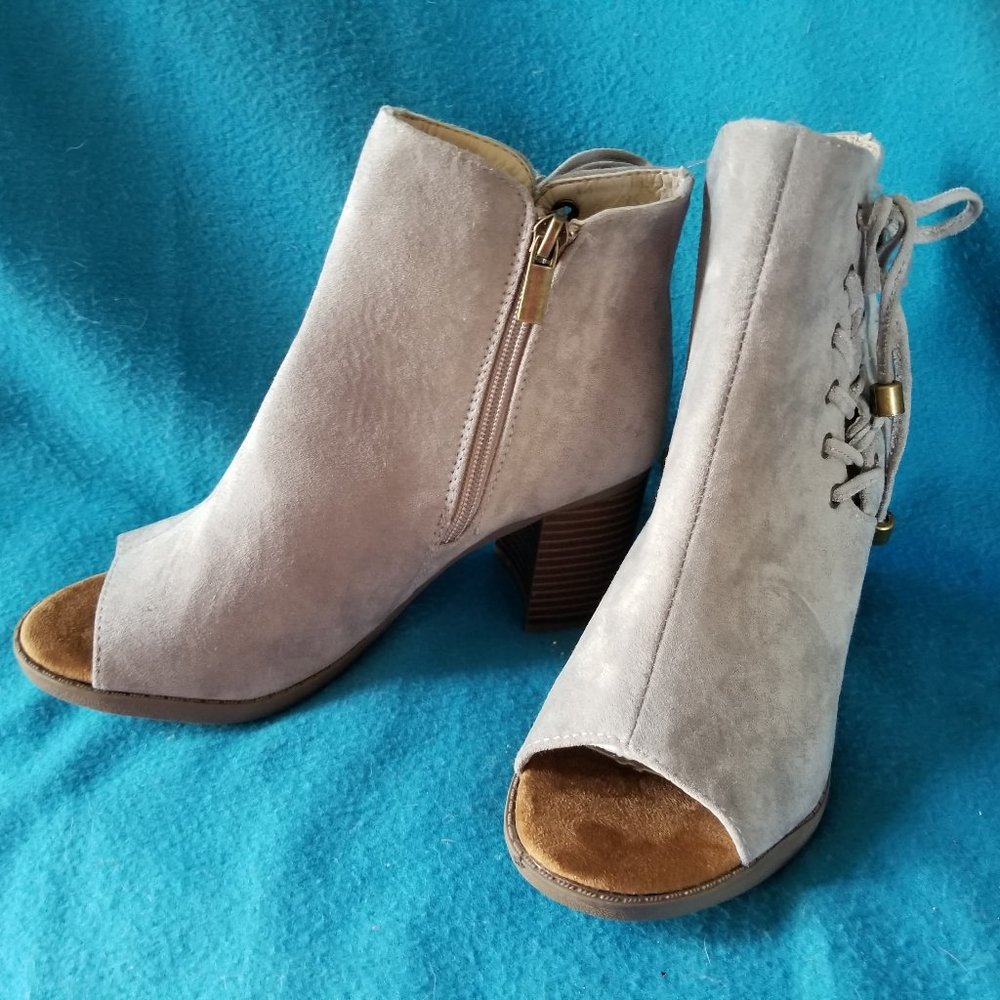 Rue 21 etc! Gray Suede Peep Toe Boots-SZ 6/7